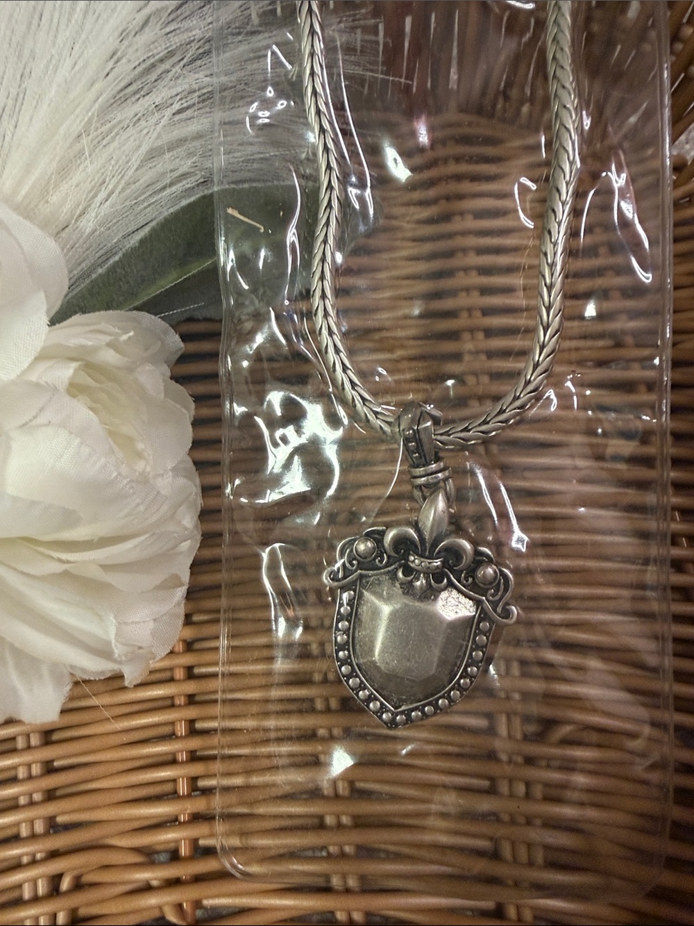 BLACK AND SILVER NECKLACE WITH CHARM - NWT